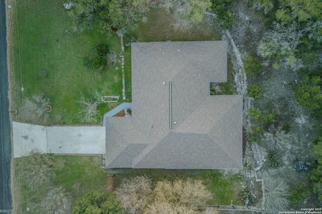 10215 Rafter O Trl, House other with 5 bedrooms, 2 bathrooms and null parking in Helotes TX | Image 35