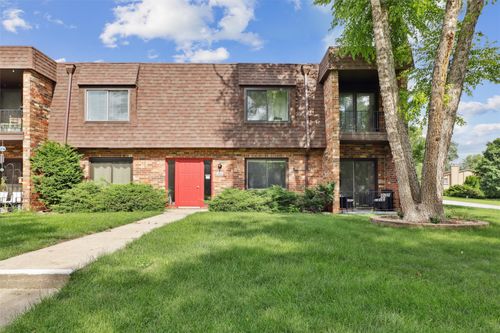 unit-1-4601 Woodland Ave, West Des Moines, IA, 50266-1776 | Card Image