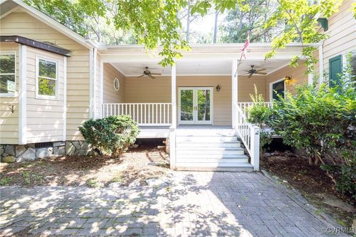 1237 Elmart Ln, North Chesterfield, VA, 23235-6201 | Card Image
