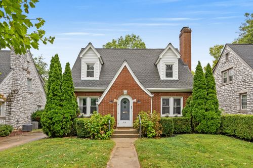 513 Woodbine Dr, Lexington, KY, 40503-1237 | Card Image