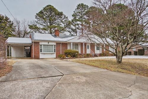 123 Laura Lane, Yorktown, VA, 23692 | Card Image