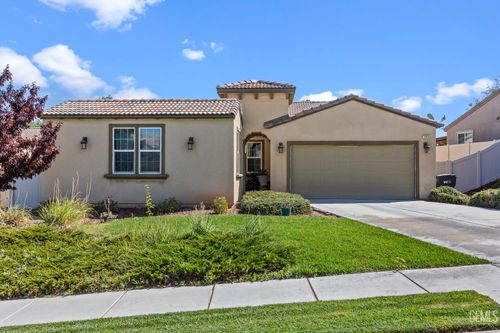 1309 Clasico Dr, Tehachapi, CA, 93561-2482 | Card Image