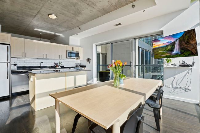 UNIT-907 - 1620 S Michigan Ave, Condo with 2 bedrooms, 2 bathrooms and 1 parking in Chicago IL | Image 5