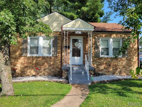 904 N New Florissant Rd, Florissant, MO, 63031-4506 | Card Image