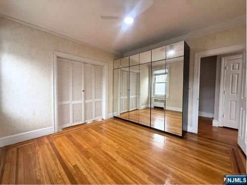 231 Hillside Ave, Leonia, NJ, 07605-1629 | Card Image