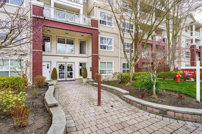 216 - 8068 120 A Street, Condo with 2 bedrooms, 2 bathrooms and 2 parking in Surrey BC | Image 2