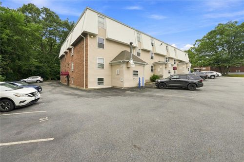 380 Sunset Avenue, North Providence, RI, 02904 | Card Image