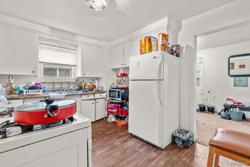 12054 Ashton Ave, Detroit, MI, 48228-1139 | Card Image