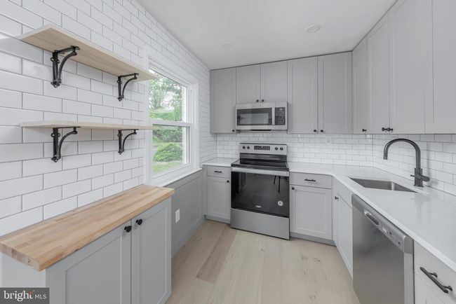 401 Winding Way, Condo with 2 bedrooms, 1 bathrooms and null parking in WESTVILLE NJ | Image 5