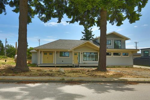 201 Finnigan St, Coquitlam, BC, V3K5J3 | Card Image