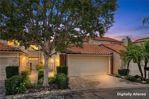 525 Riviera Ct, Fullerton, CA, 92835-2729 | Card Image