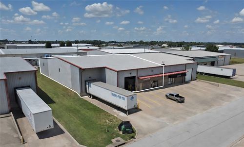 a-413 Albano Dr, Tontitown, AR, 72762-4244 | Card Image