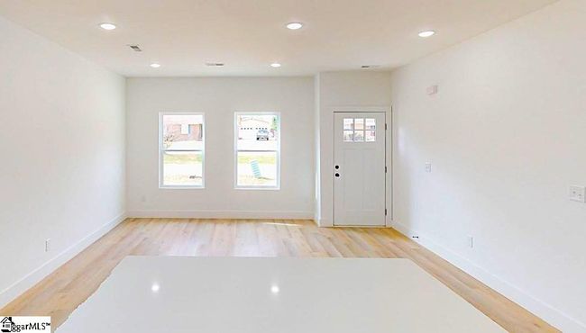 402 & 404 Sierra Rd, Home with 8 bedrooms, 6 bathrooms and null parking in Moore SC | Image 4