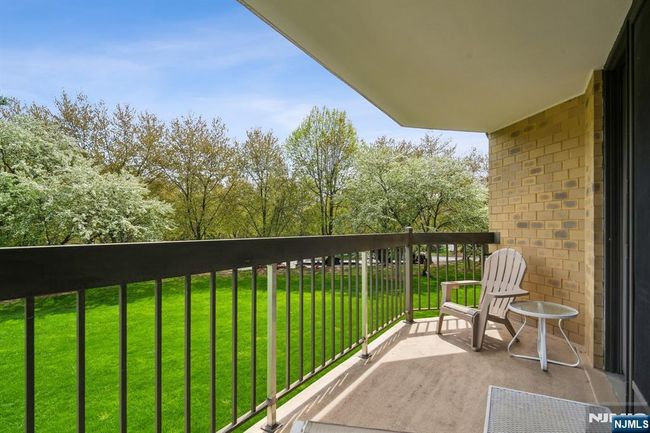 10 Smith Manor Blvd, Condo with 2 bedrooms, 2 bathrooms and null parking in West Orange NJ | Image 22