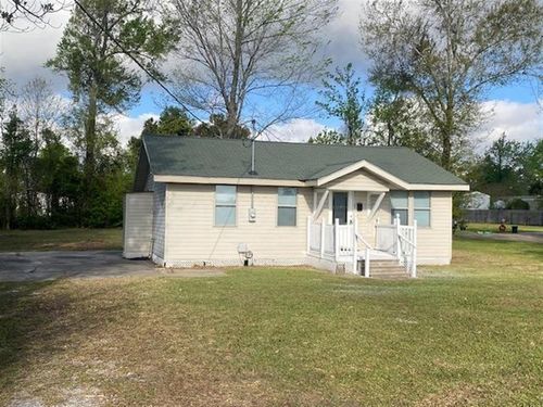 2205 Carlin Dr, Westlake, LA, 70669-3307 | Card Image