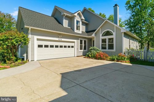 14215 Greenview Dr, LAUREL, MD, 20708-3215 | Card Image