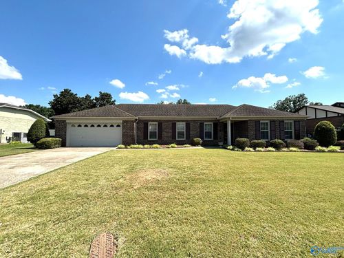 908 Cornelia Dr Se, Huntsville, AL, 35802-3733 | Card Image