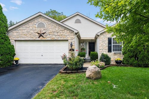 1851 Winding Hollow Dr, Grove City, OH, 43123-4784 | Card Image