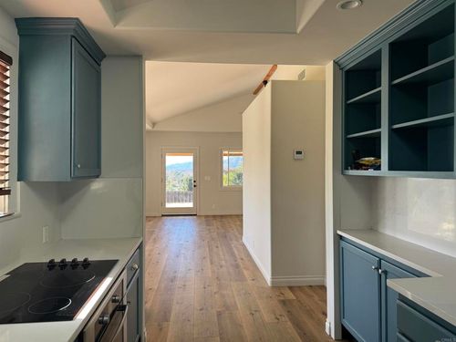 535 Minnesota St, Fallbrook, CA, 92028-2142 | Card Image