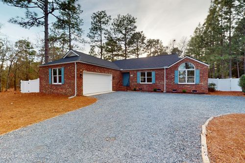 1245 Monticello Dr, Pinehurst, NC, 28374-8615 | Card Image