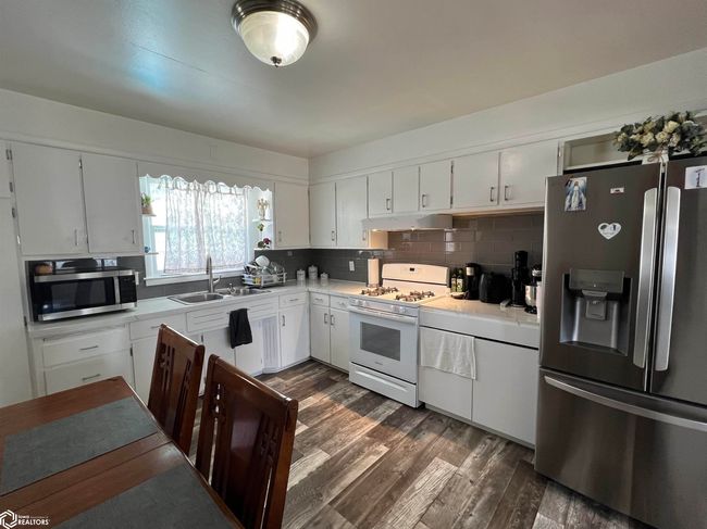 519 E 1 St St, House other with 3 bedrooms, 2 bathrooms and null parking in Carroll IA | Image 5
