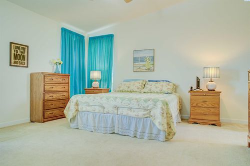 310 Tree Farm Rd, Pasco, WA, 99301-9666 | Card Image