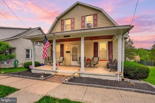 44 Glen Ave, GLEN ROCK, PA, 17327-1314 | Card Image