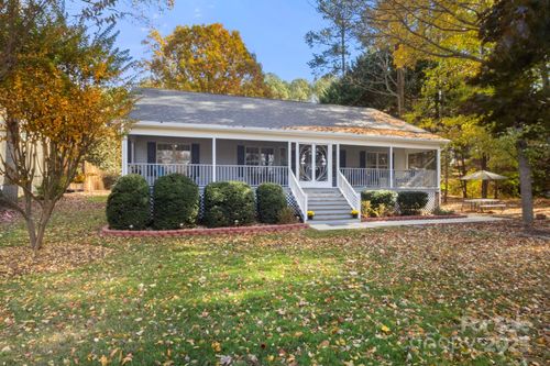 4901 Burton Ln, Denver, NC, 28037-9457 | Card Image