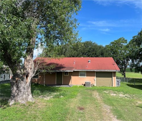 140 Lakeview Dr, Lake City, TX, 78368-9437 | Card Image
