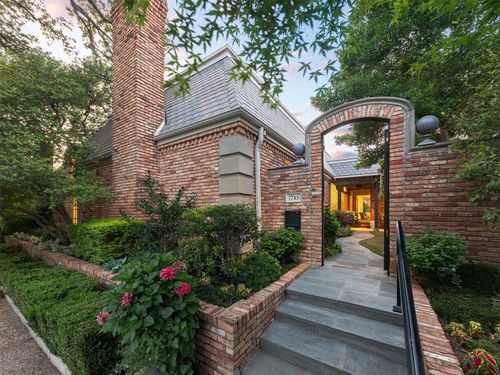 7715 Southwestern Boulevard, Dallas, TX, 75225 | Card Image