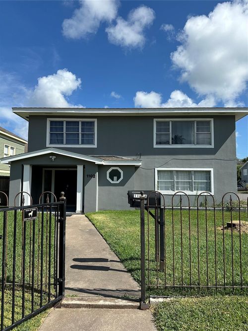 1102 Winnie St, Galveston, TX, 77550-5383 | Card Image