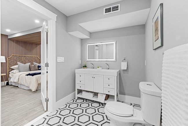 1 - 27 Central Rd, Condo with 4 bedrooms, 3 bathrooms and null parking in Somerville MA | Image 33