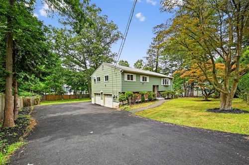 402 Kings Hwy, Valley Cottage, NY, 10989-1527 | Card Image