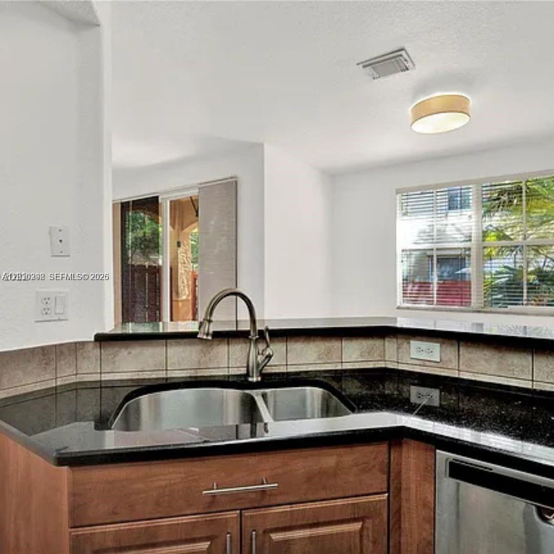 Residential Lease in Doral 5