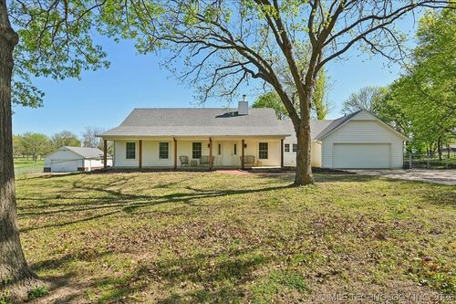 8302 E Browning Avenue, Claremore, OK, 74019 | Card Image