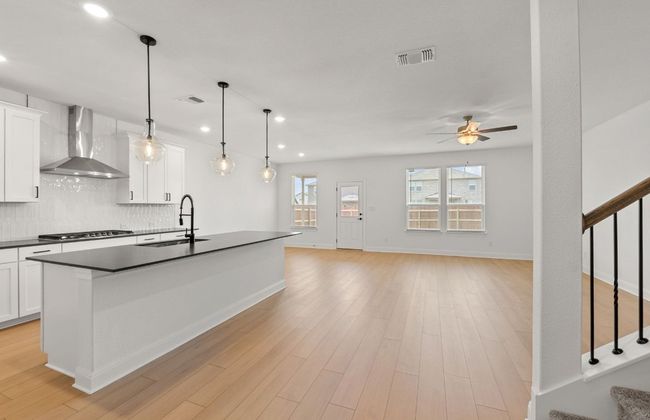 16824 Santiaguillo Trce, House other with 5 bedrooms, 4 bathrooms and 2 parking in Manor TX | Image 12