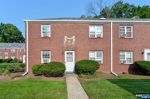 63 Hudson Ave, Ridgefield Park, NJ, 07660-1734 | Card Image