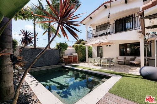 7426 W 82nd Street, Los Angeles, CA, 90045 | Card Image