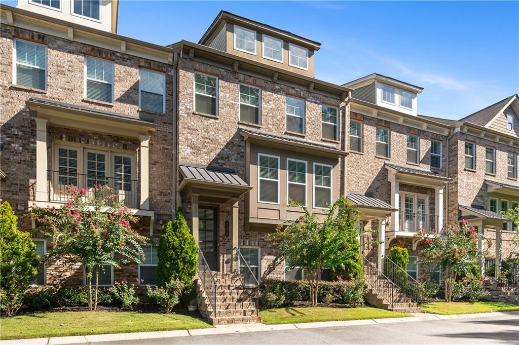Linden Ct, Atlanta, GA 30329