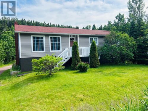 132 Main Road, Leading Tickles, NL, A0H1T0 | Card Image