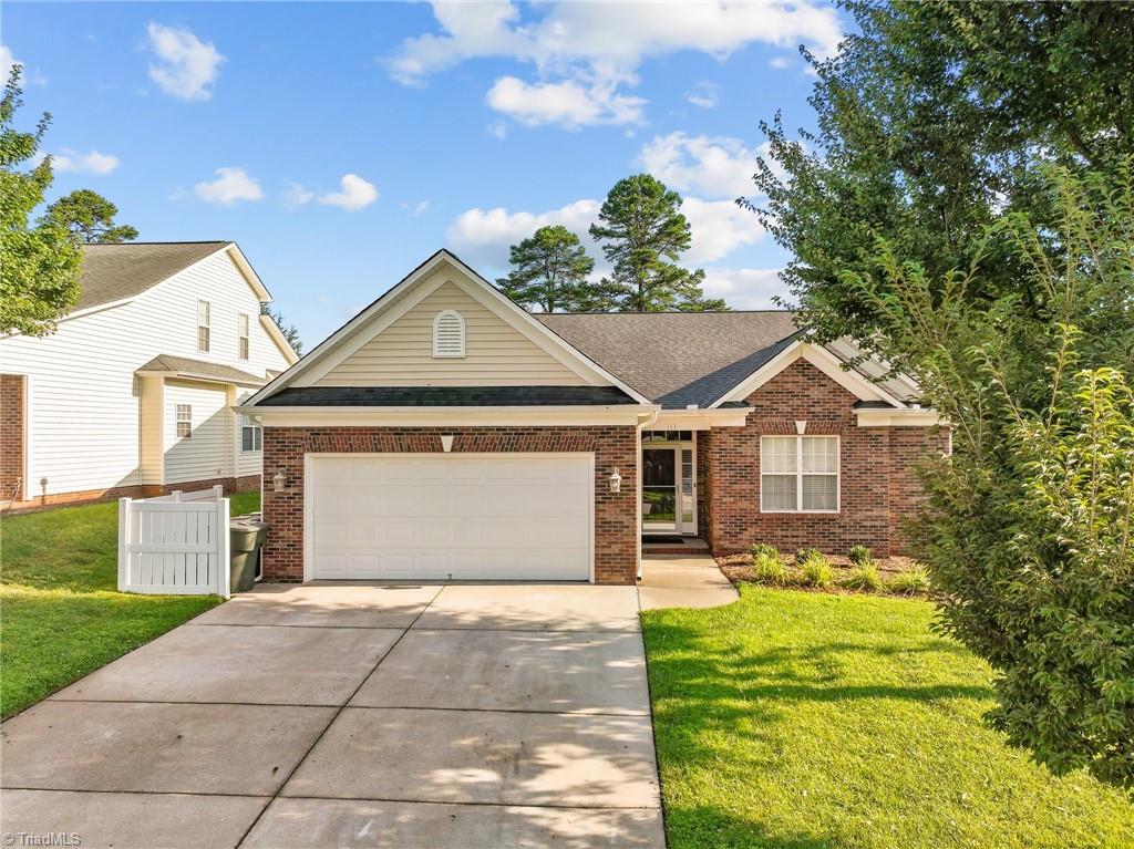 Heritage Hill Dr, Jamestown, NC 27282
