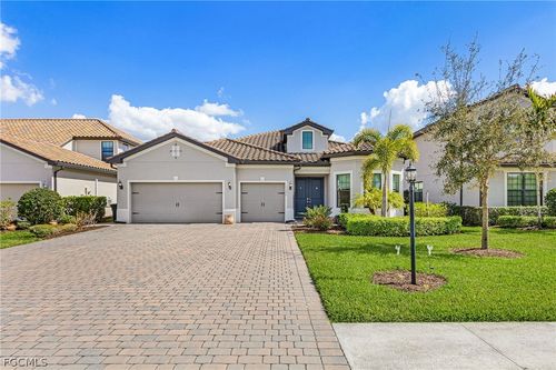 17526 Elkgrove Ln, Estero, FL, 33928-6483 | Card Image