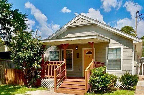 b-410 Mcphail St, Tomball, TX, 77375-4600 | Card Image