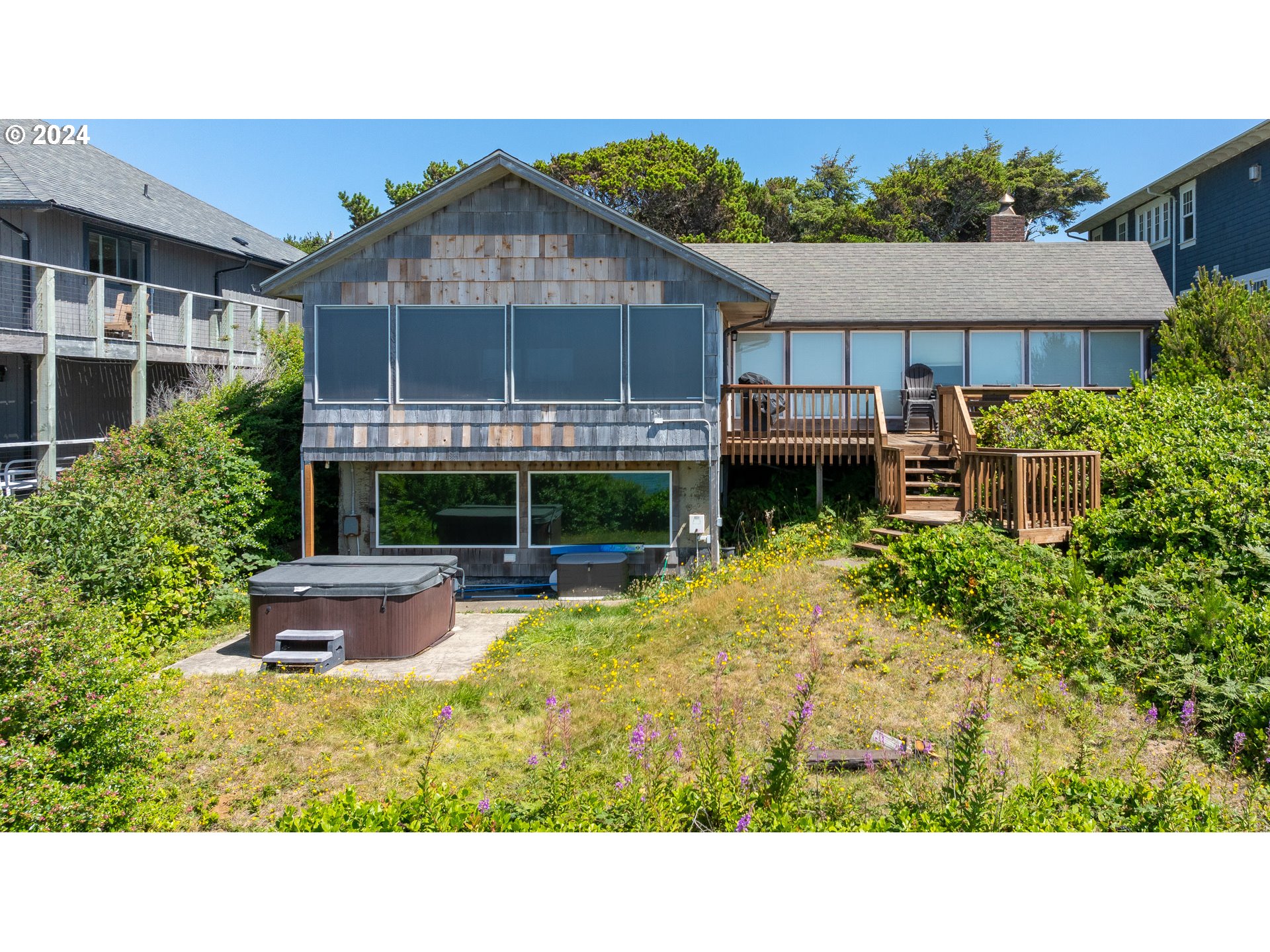 Belle Cir, Depoe Bay, OR 97341