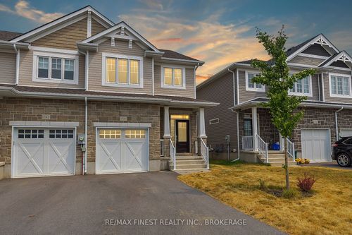 1540 Davenport Cres, Kingston, ON, K7P0M6 | Card Image