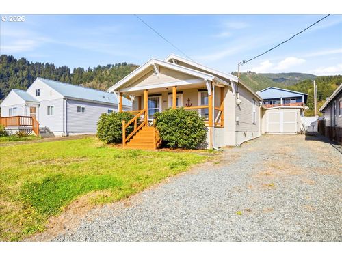 210 Cypress Ave, Garibaldi, OR, 97118-1208 | Card Image