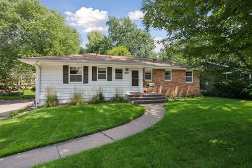 6609 Naomi Dr, Edina, MN, 55439-1428 | Card Image