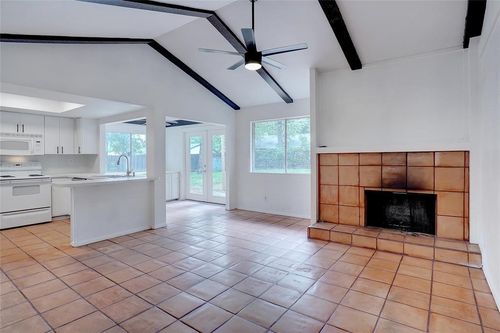 307 Lone Oak Cir, Euless, TX, 76039-2809 | Card Image