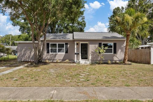 8211 Diagonal Rd N, ST PETERSBURG, FL, 33702-3648 | Card Image