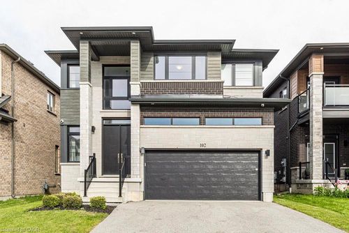 102 Greenwich Ave, Stoney Creek, ON, L8J0L6 | Card Image